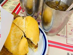 猪扒包-華人 華星冰室(氹仔 店)