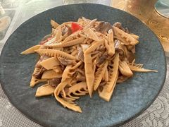 -天天向上素食餐厅(五台山店)