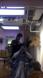 -UPward造型机构·烫染·接发