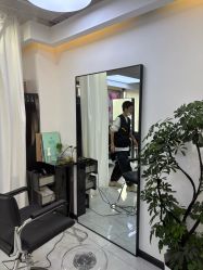 -V7 HAIR SALON