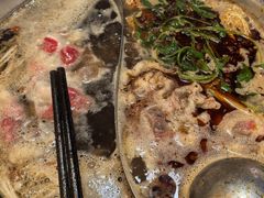 经典鸳鸯锅-傣妹火锅(南京东路一店)