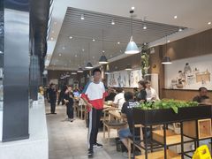 大堂-三好食堂(煎饺·馄饨·肉饼米线·盛世广场店)