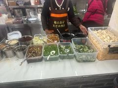 -巍山𤆵肉饵丝
