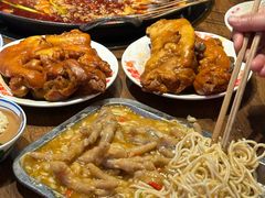 -萍姐火锅·公路夜市(武汉首店)