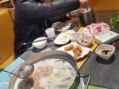 -四季喧黔味豆米火锅(万达广场店)