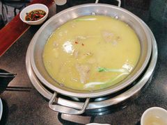 -老来福·非遗酸汤兔(凯旋路店)