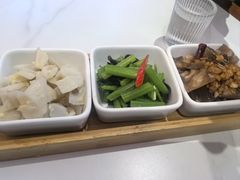 -鲁南仔·滕州炒鸡(经三路店)