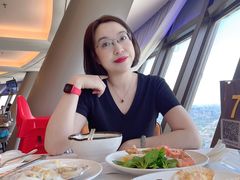 -中央电视塔旋转餐厅