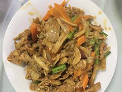 -何适山庄 ·可团建(水长城P2停车场店)