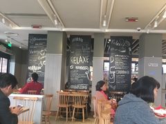 用餐区-肯德基(西稍门店)