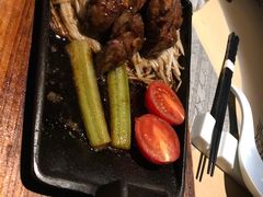 -穹六人间 people 6(岳阳路店)
