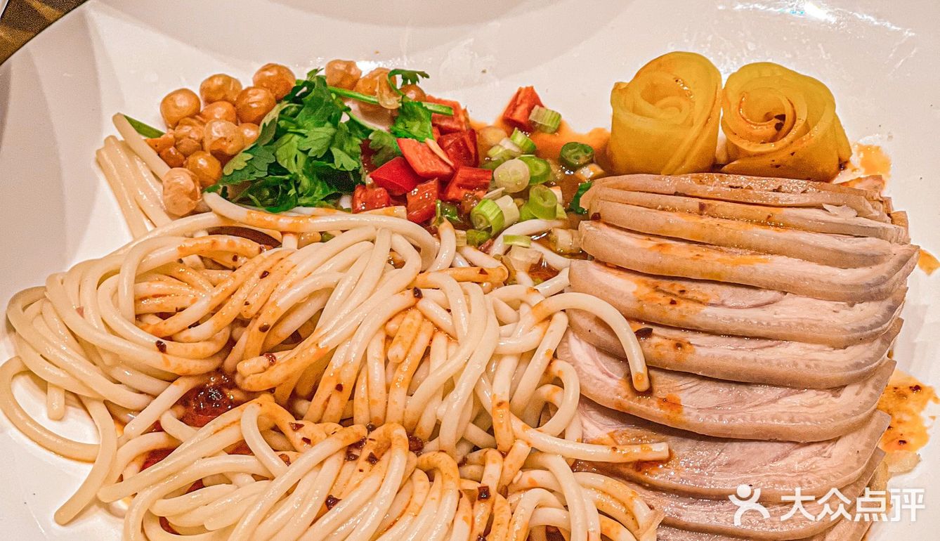 我发现了一家可以吃遍全国的特色菜‼️码住