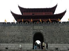 -巴陵广场