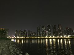 -南京眼步行桥