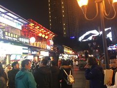 -八一好吃街·高品美食广场