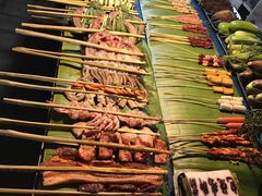 -曼听小寨岩香宰傣家美食城(勐海路店)