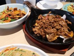 -关东小磨东北菜(上海长风大悦城店)