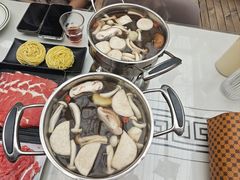 -丽江庭院·云南野生菌·海鲜火锅(鼓楼四合院店)