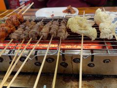 -哈尔滨小酒馆·鲜肉现穿自助烧烤(康新花园店)