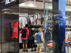 -东荟城名店仓