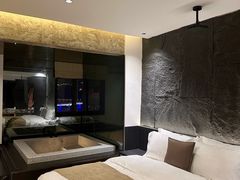 -Yolo私汤温泉设计师酒店(重庆南滨路店)
