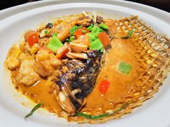 特色鱼头煲-涌觅名灶·本地海鲜宁波菜(财富广场店)