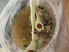 -新疆民族团结烤羊肉烧烤店