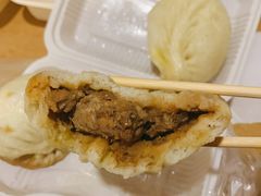 排骨肉包子-张包铺(道外店)