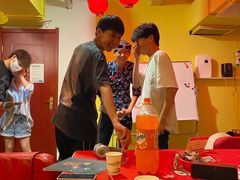 -好玩工厂密室·鹅鸭杀·桌游拼豆电玩