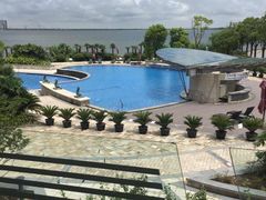 -上海滴水湖皇冠假日酒店