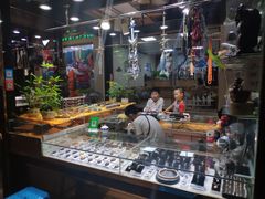 -亚龙湾亚泰商业街