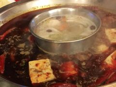 -山城年华老火锅(玉林店)