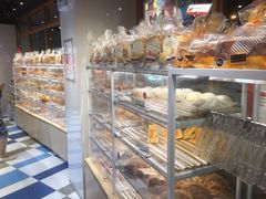 -85度C(生甜甜圈研究工坊·上海平凉店)