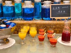 鲜榨果汁-怡聚轩全日制自助餐厅(大中华喜来登酒店)