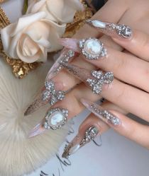 -ZX·美睫设计师汇聚店