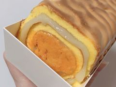 蛋黄肉松虎皮卷-千里酥(中山北路店)
