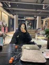 -苑苑发型设计
