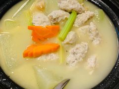 浓汤金勾节瓜鱼滑煲-顺德美的万豪酒店-万豪中餐厅