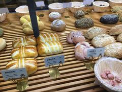 -焙丽拾光(麦凯乐直营店)