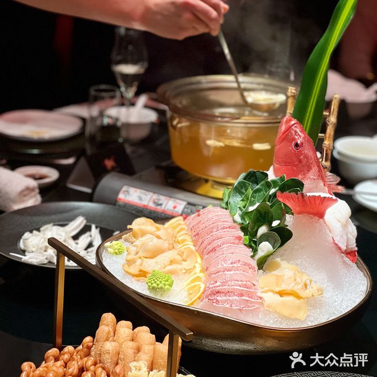 天趣自在,川菜传统与国际潮流的融合美味