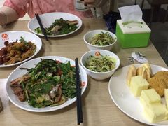 -兴芮温泉度假区