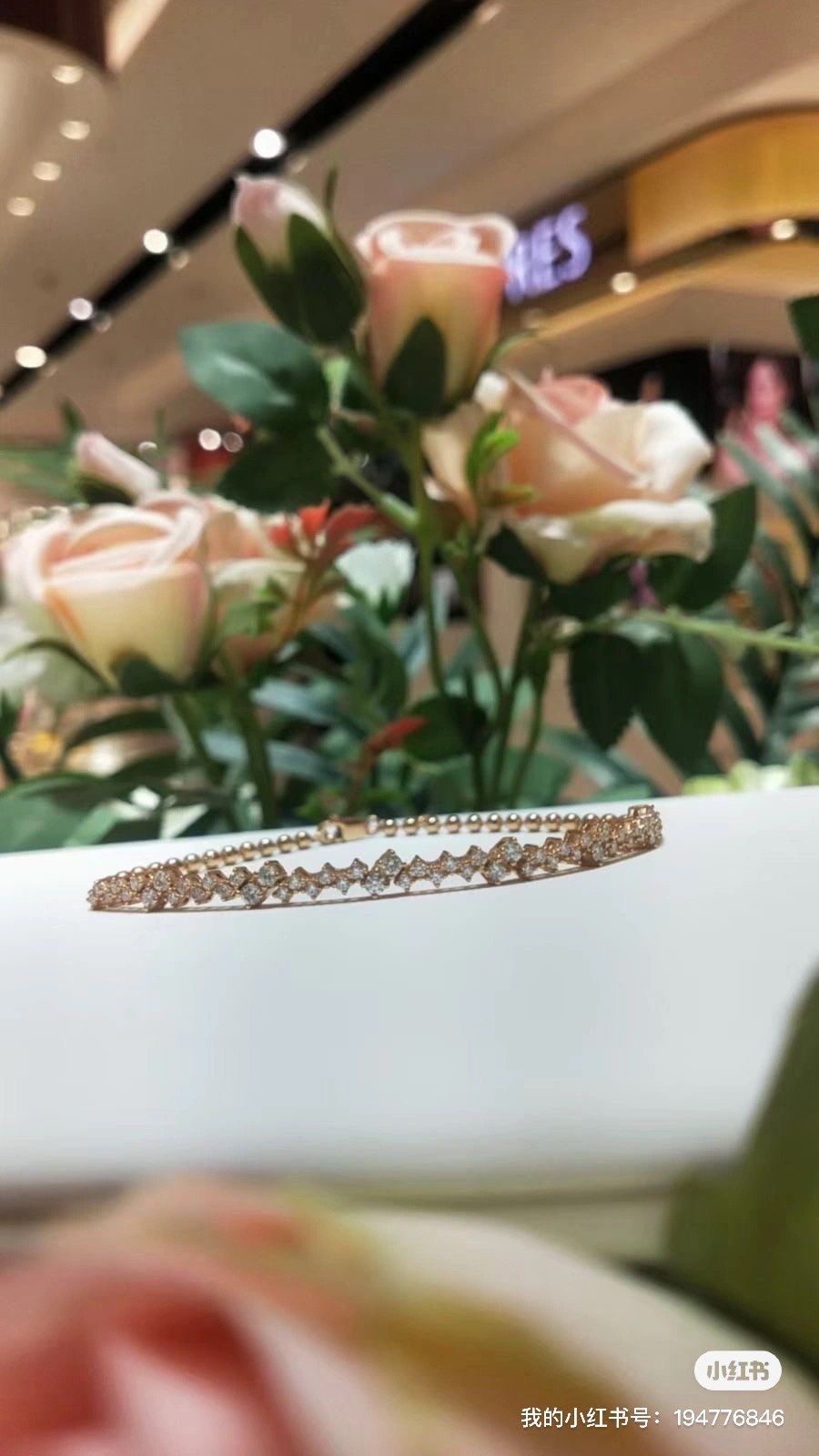 金伯利钻石花语手链 ​上手特别显白,美美哒