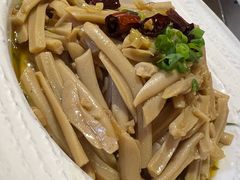 -东口码头·烧鸽子·鱼头泡饼·地方菜(金鹰悦城店)