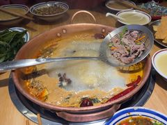 -洱火云南酸菜牛肉火锅(石景山当代商城店)