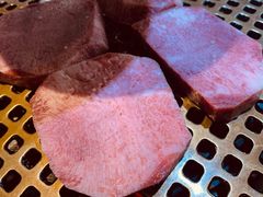 厚切牛舌-唯成•韩国炭火烤肉 유성고기