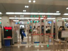 -新百广场(地铁站)