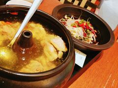 云南经典汽锅鸡-云海肴·汽锅鸡·云南菜(苏州中心店)