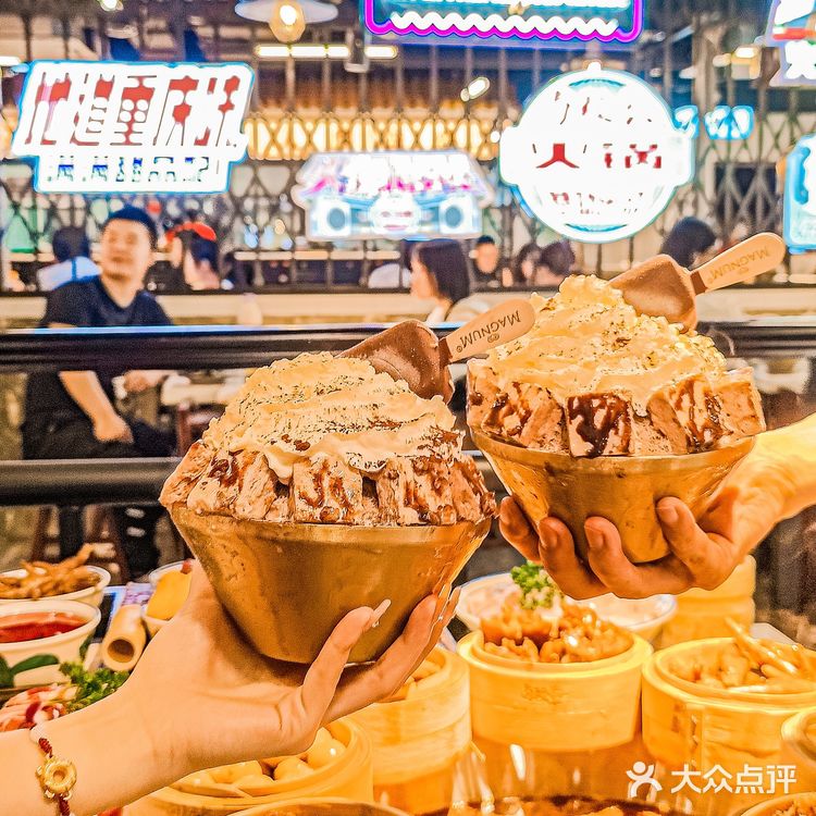 甜品不限量的卤菜火锅👀跑断腿也要吃