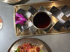 -围炉肉舍丹东海鲜烤肉·烤活鳗(步行街店)