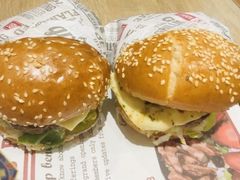 -The Habit Burger Grill 哈比特汉堡(爱琴海店)